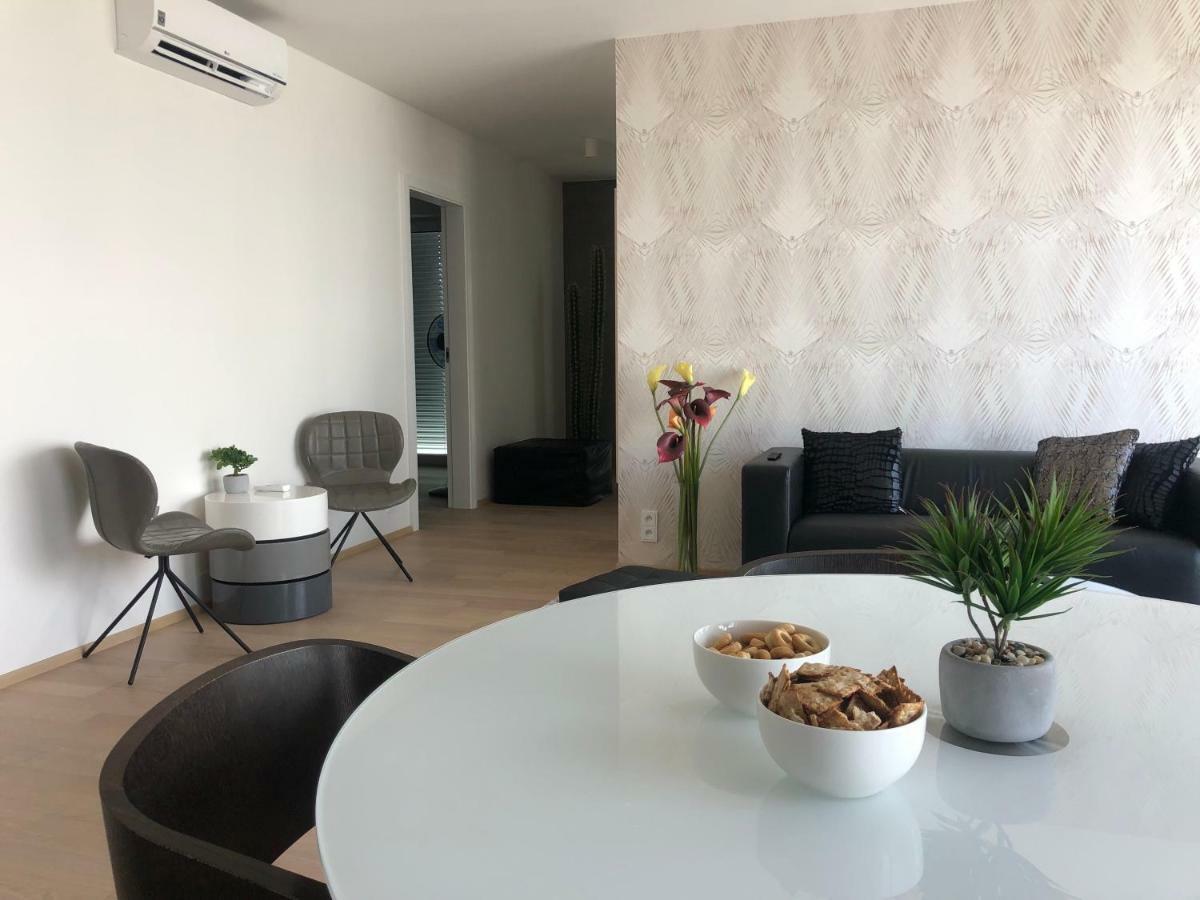 7Th Heaven Apartments 브르노 외부 사진